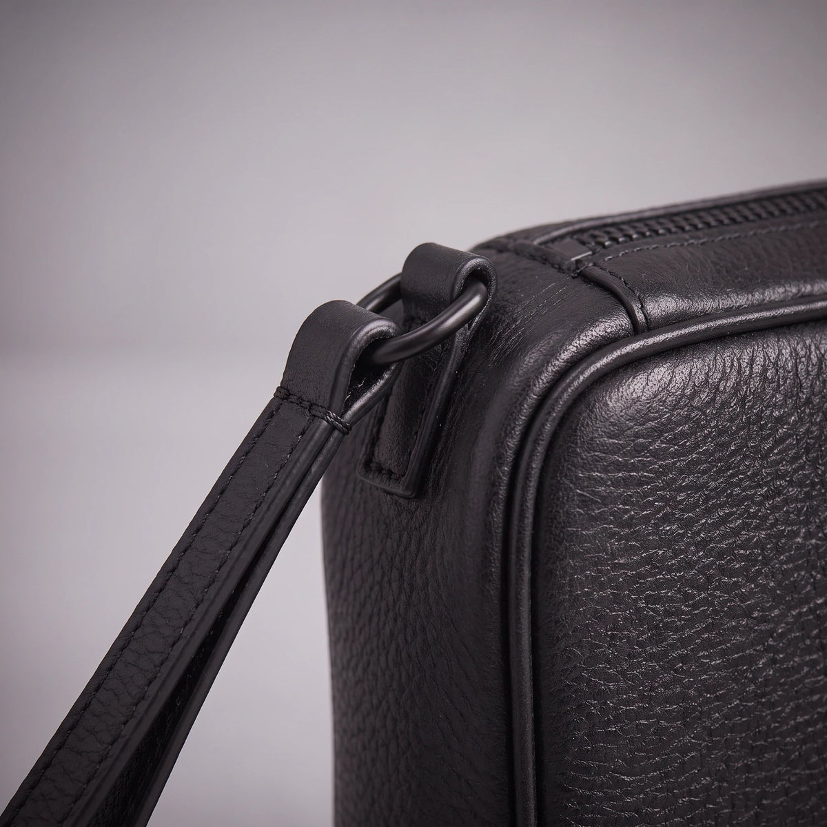 Principal Pouch in black, strap detail
